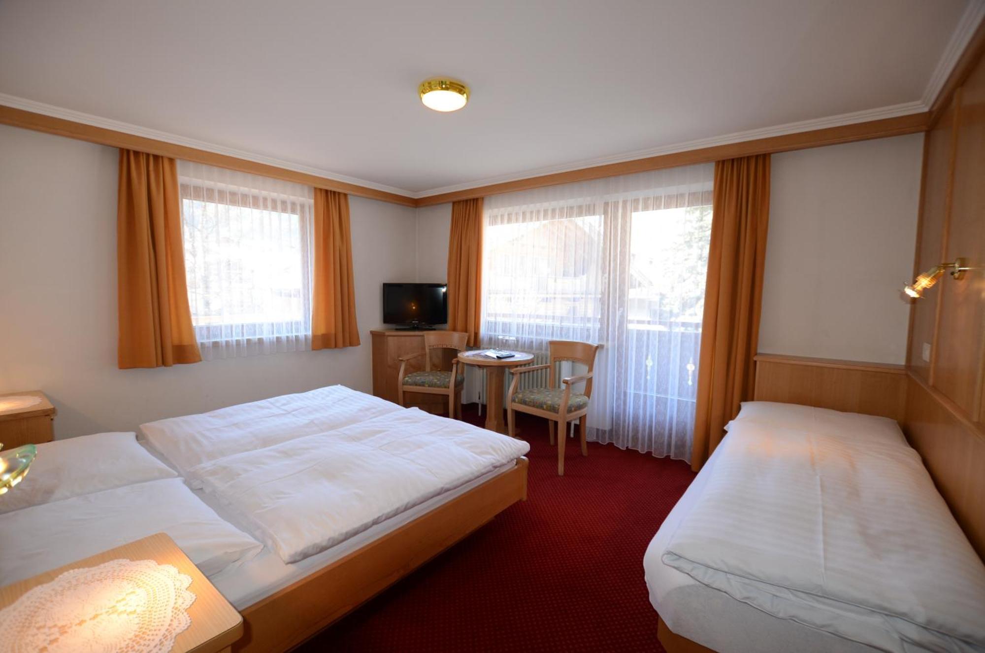 Hotel Haus Monika Und Haus Claudia Mayrhofen Exteriér fotografie