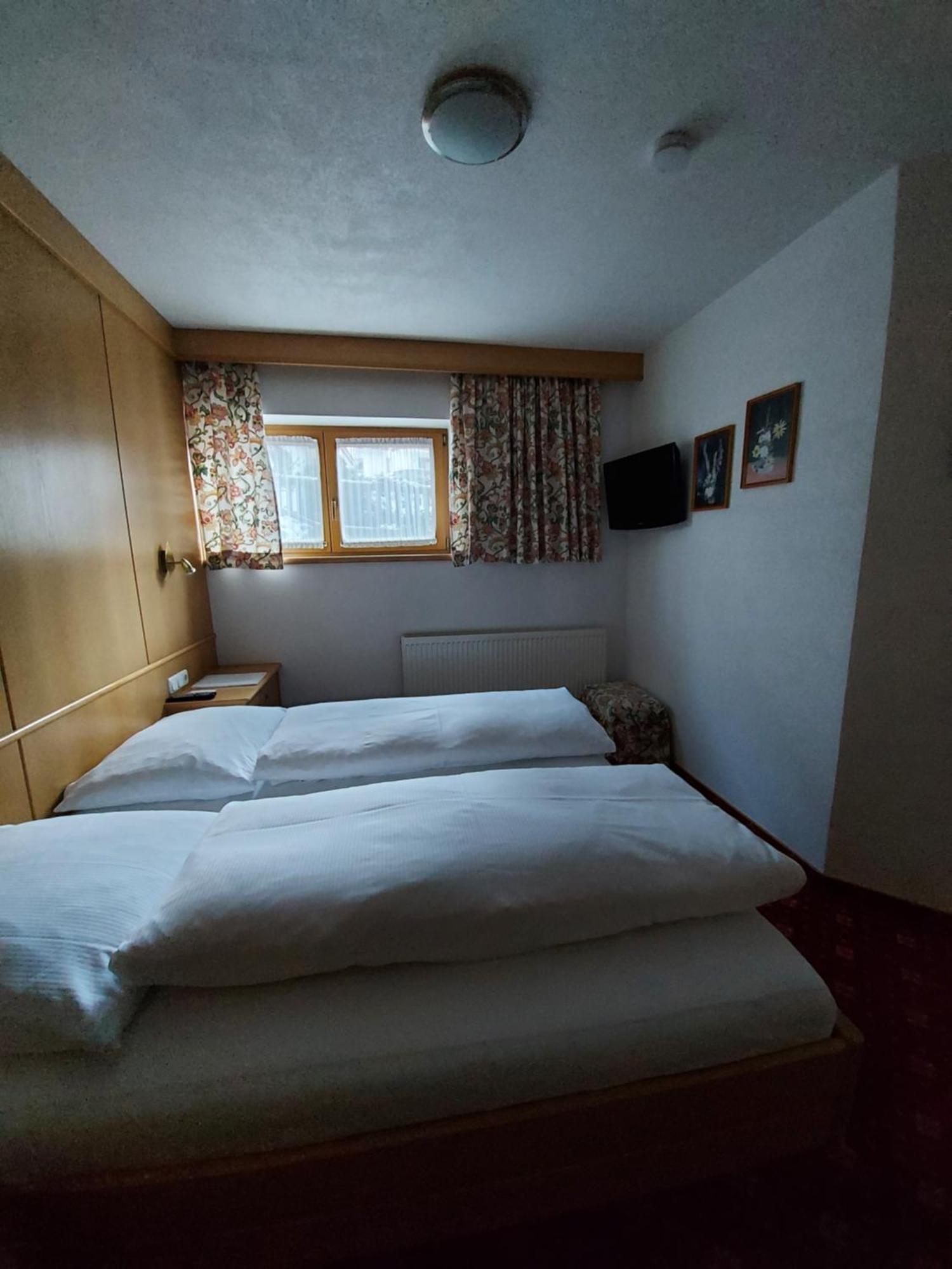 Hotel Haus Monika Und Haus Claudia Mayrhofen Exteriér fotografie