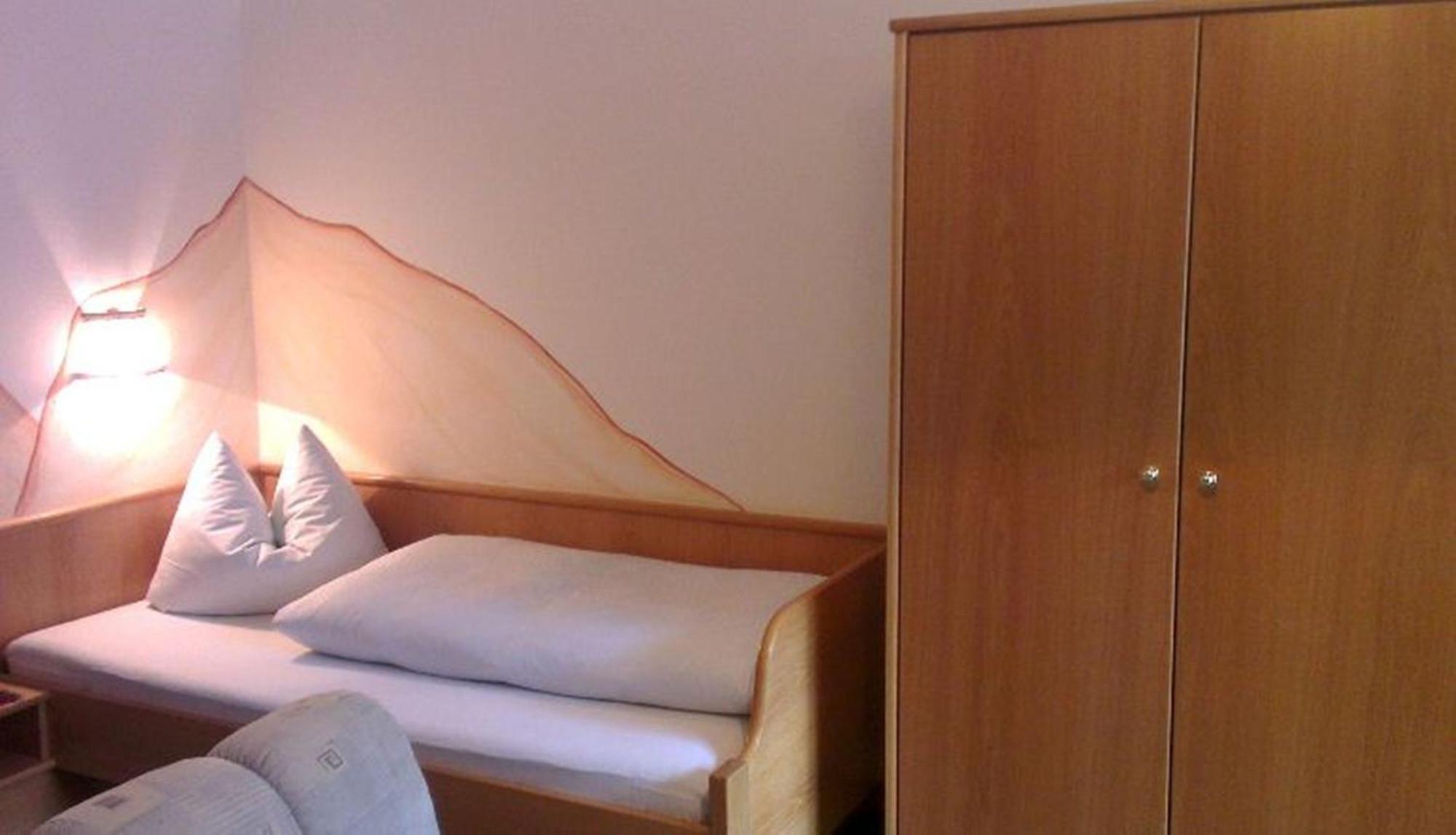 Hotel Haus Monika Und Haus Claudia Mayrhofen Pokoj fotografie